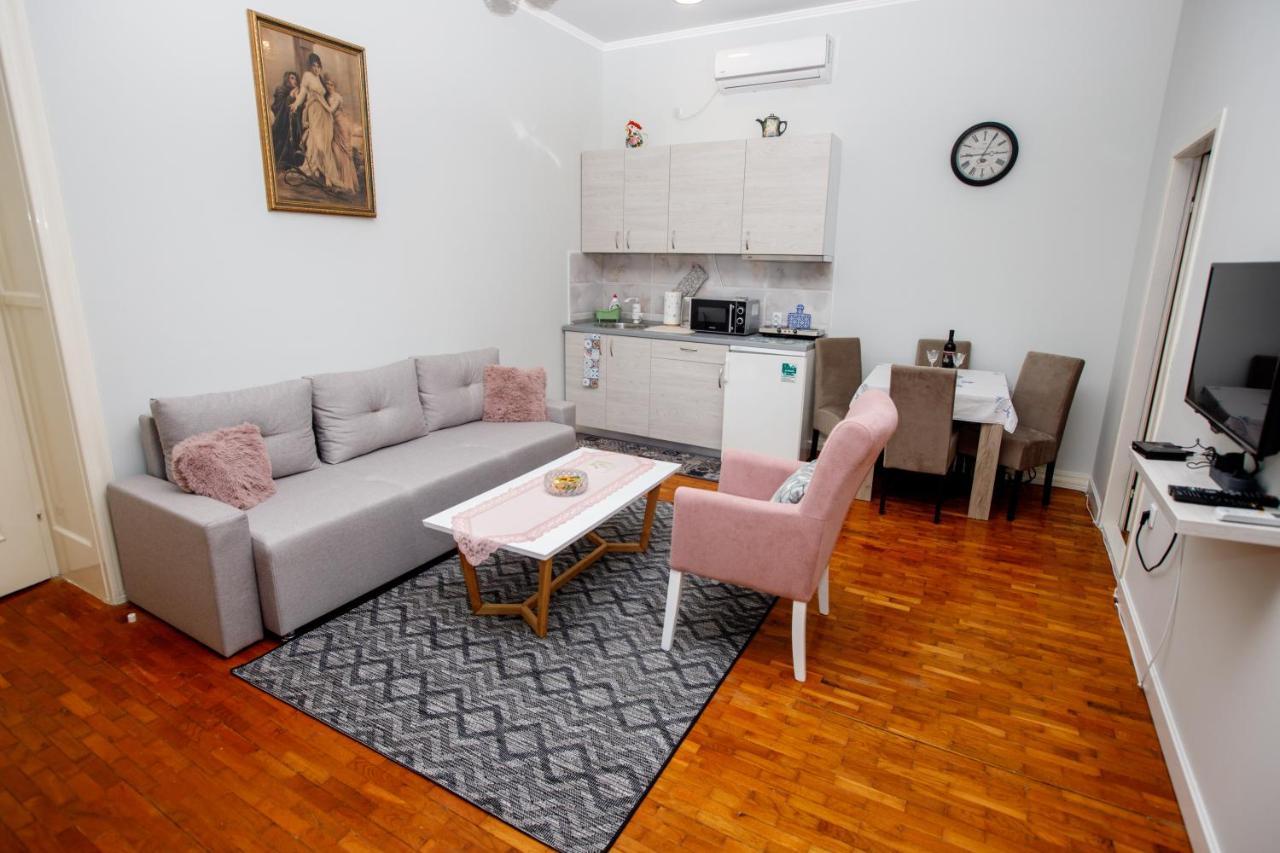 Angeli Vila Apartments Subotica Eksteriør billede